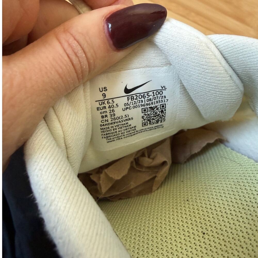 Nike Juniper Trail 2 Gore-tex Running Sneakers White Women Size 9 FB2065-100 - Picture 9 of 11